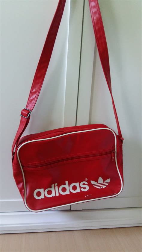 rote adidas fußball tasche|Rot .